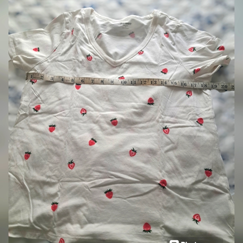 Old Navy Everywear T Shirt